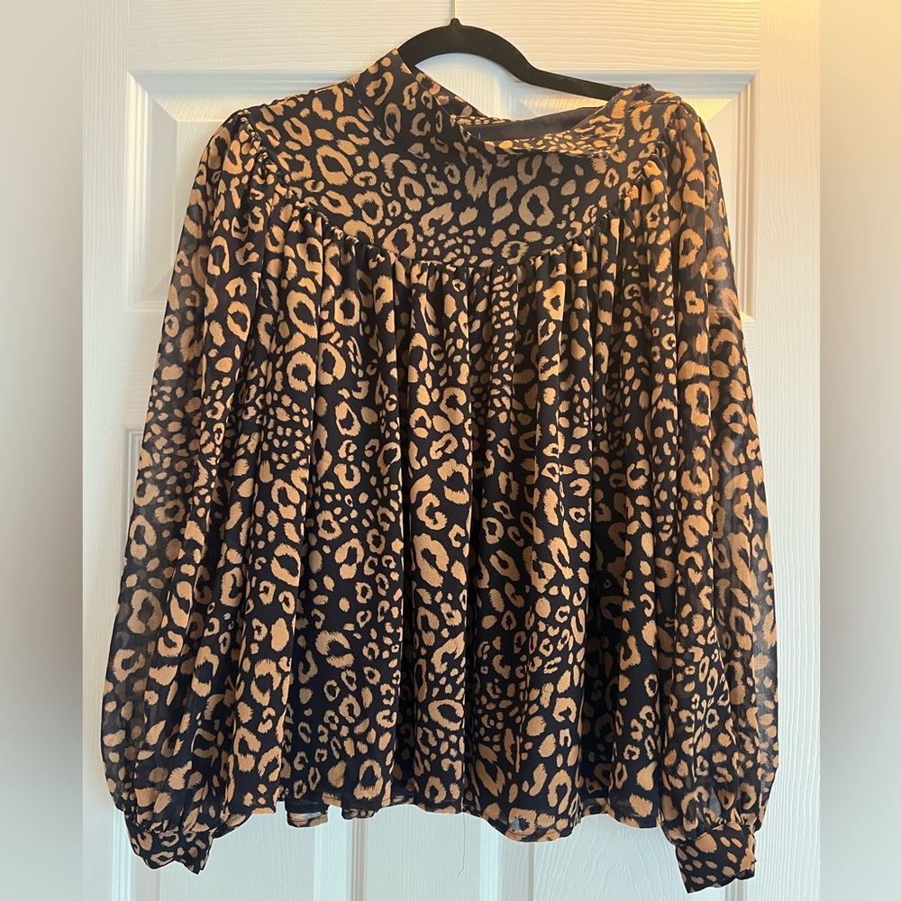 Ann Taylor, medium, top